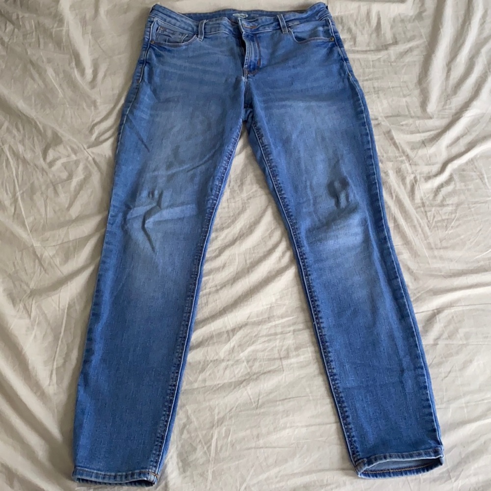 Old Navy Rockstar Jeans.